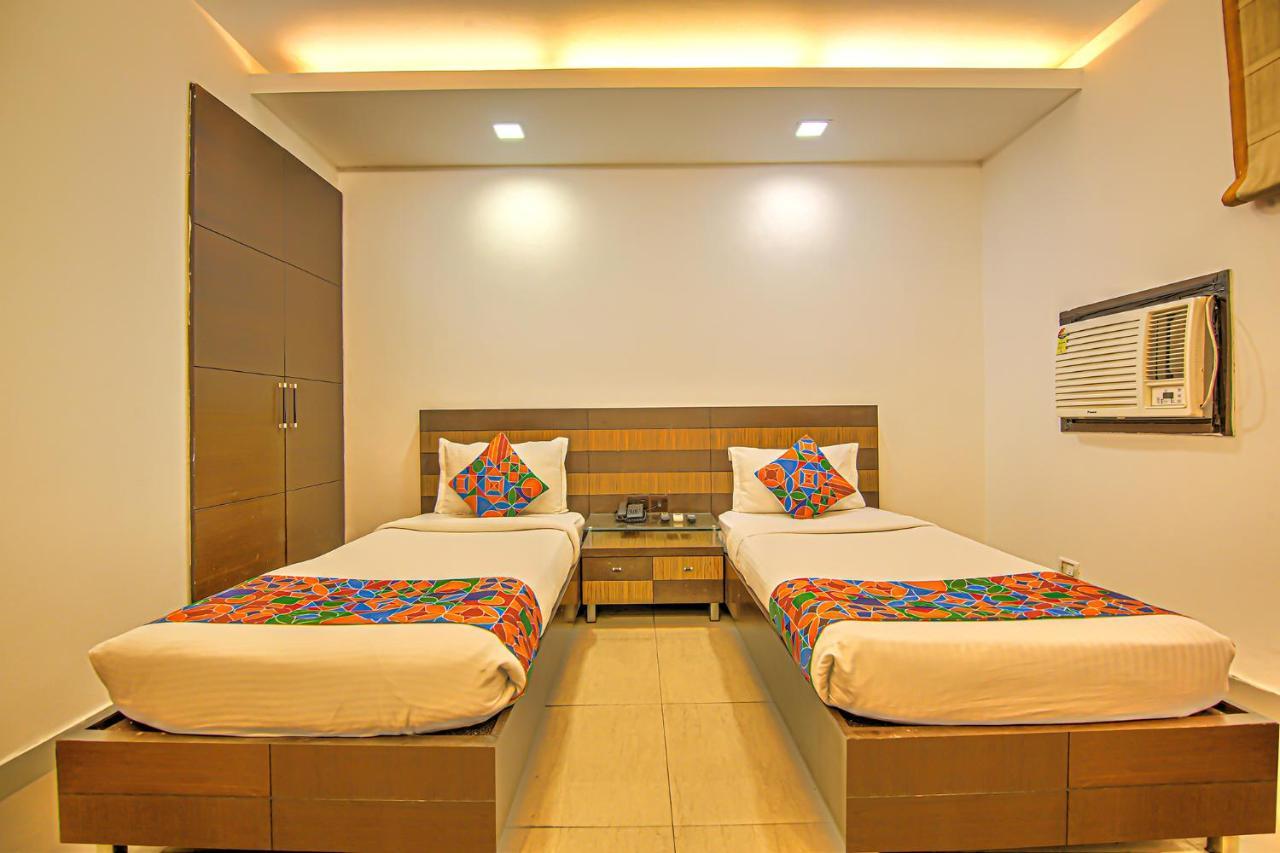 FabHotel Le Grand Neu-Delhi Exterior foto